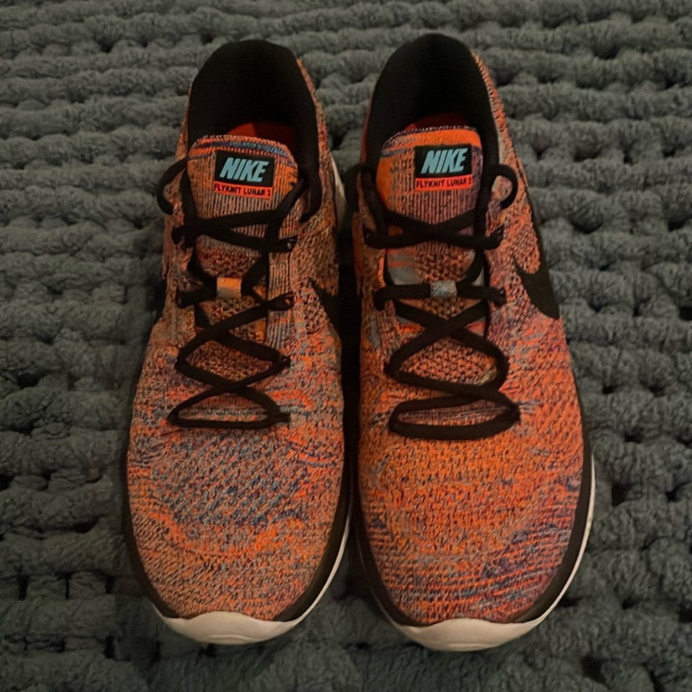 Nike Flyknit Lunar 3, Men’s Size 11 —- RARE find